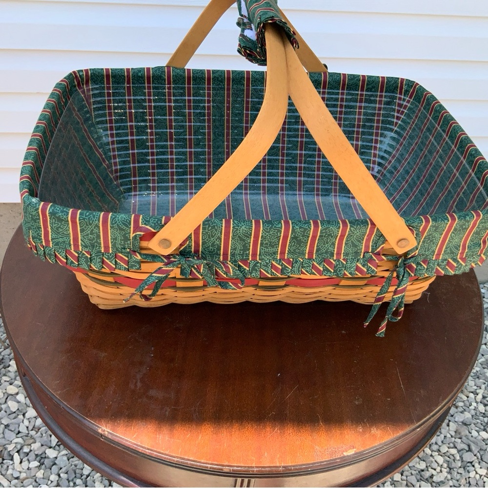 Longaberger 1996 Holiday Hostess Yuletide Treasures Basket Imperial Stripes